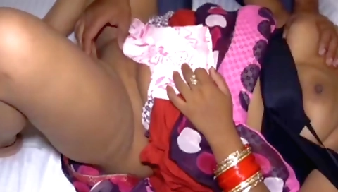 Hot amateur indian video showing a girl with wet pussy