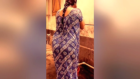 Indian mature giving a blowjob and receiving a creampie