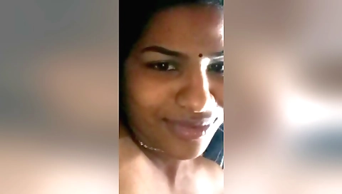 Indian amateur girl in amateur solo shows hairy pussy