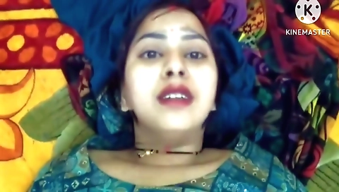 Indian hottie with nice ass and big boobs fucked by the river