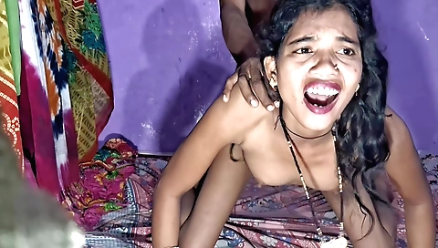 Brunette amateur amateur brunette getting fucked in bed