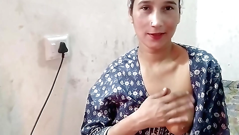Indian solo girl with a sexy face and natural boobs