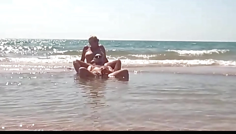 Indian teen has a great time with her boyfriend outdoors