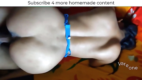 Indian girl in homemade porn video with a hot blowjob