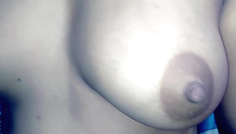 Indian wife plays with her big juicy ass on web camera