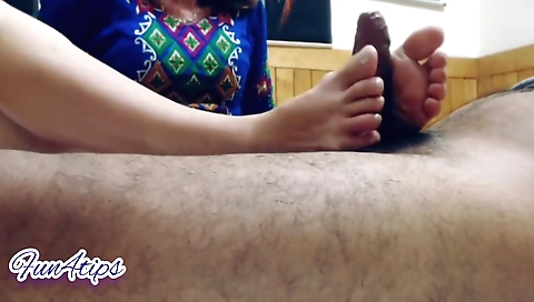 Webcam foot job clip with a guy on a big black shoe on a woman's bum