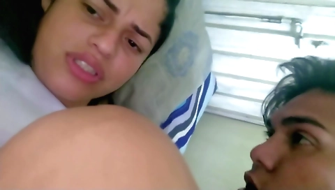 Indian babe with a pretty face fucks in the bedroom
