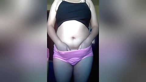 Sexy milf with a big ass does some solo masturbation