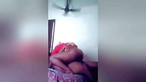 Indian Couples Thrilling Bedroom Performance Videos