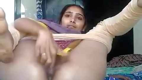Indian college girl is fingering her body on web cam