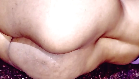 Indian chick makes solo videos with naked breasts 07