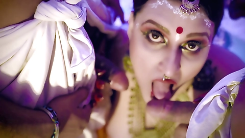 Big-assed brunette hottie with big boobs fucked hard