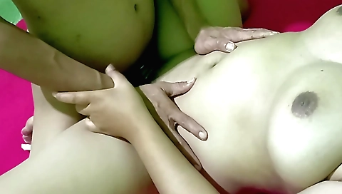 Indian teen girl gives a nice blowjob and gets licked