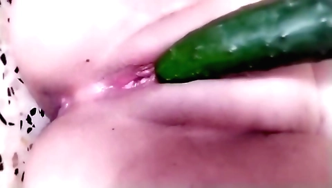 Fille kabyle djibha f Ramadan is on the bed and fucking