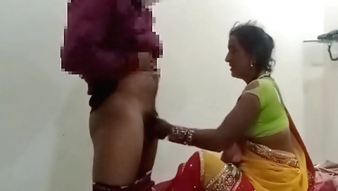 Indian slut 18+ video showing her taking off her clothes