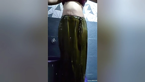 Botic desi babe bathing in the bathroom in a bathing video