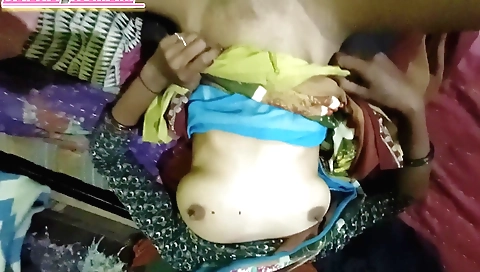 Indian girlfriend's anal sex video on amateur clip