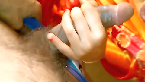 Amateur woman's hairy pussy gets fucked by her hubby