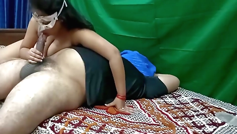 Busty chubby teen 18+ has her pussy pounded on webcams