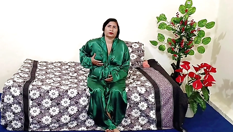 Brunette shows off her big boobs in this amateur video