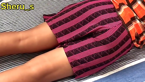 Hindu chick makes homemade hd porn with a nice face