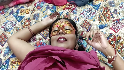 Brunette wife creampie her hairy pussy in hot homemade video