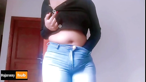 Indian solo female video with a huge ass and huge boobs