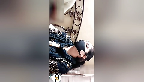 Big dick and a pussy licking action in amateur vid