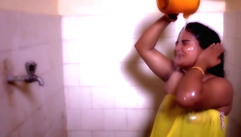 Indian naked girl enjoys showering in homemade solo vid