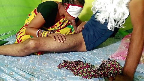 Indian girlfriend deepthroat fucked in the massage