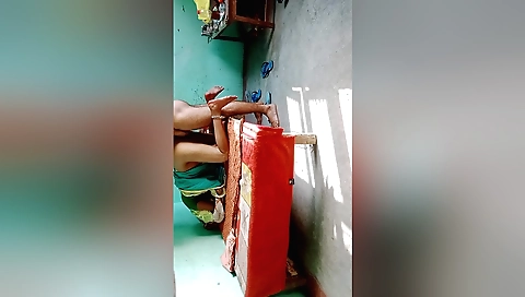 Amateur hindi sex movie aunty ki chudai sex with his girl